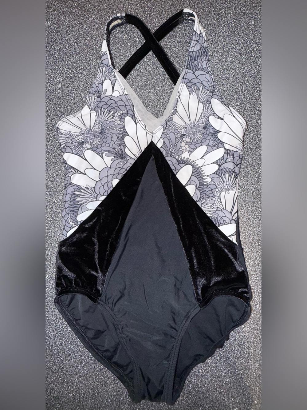 Suffolk Dancewear Dance Leotard Black/White/Velvet Size Adult Small